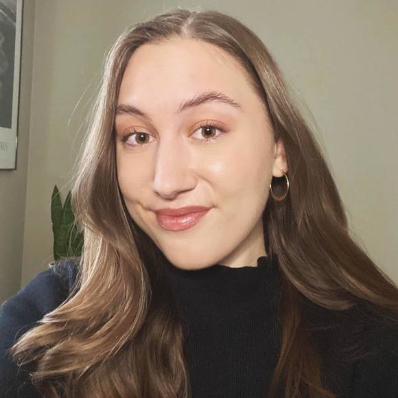 Meet your Posher, Lana - Picture 1 of 1